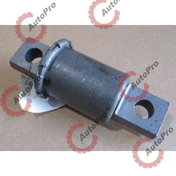 3538115C1 Сайленблок задней рессоры (с бортиком) NAVISTAR